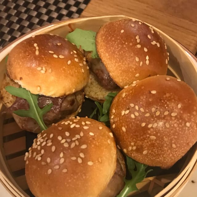 Cuarteto de miniburgers. - Nueva Italiana, Aranjuez