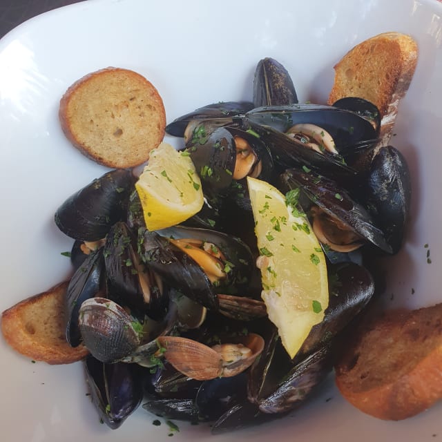 Cozze e vongole alla marinara - Gargantua