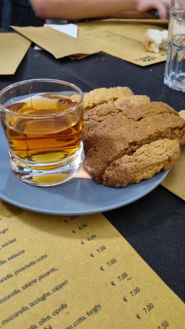 Cantucci con Vin Santo - La Badia