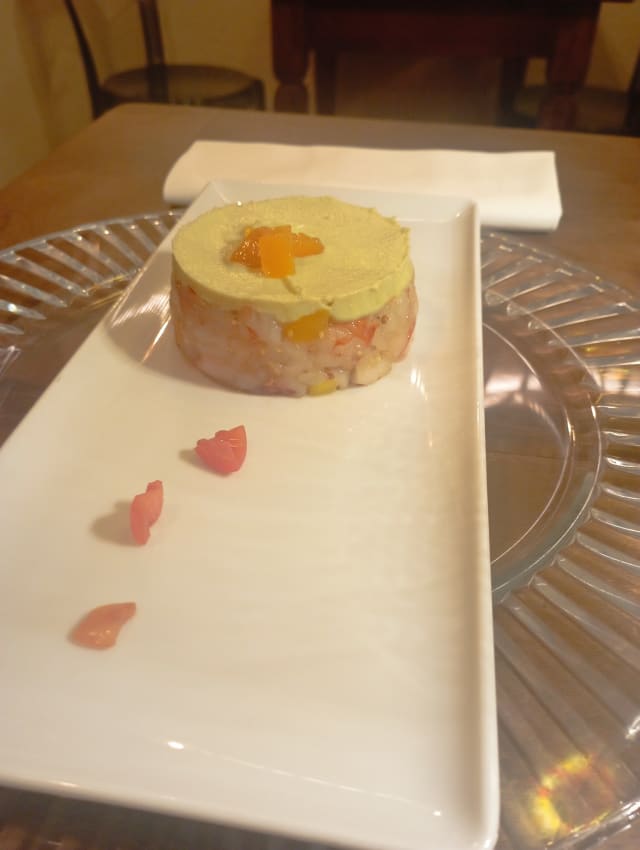 Tartare di gamberi e mango su crema di avocado - Trattoria Gianna by Bambi la mia cucina, Genoa