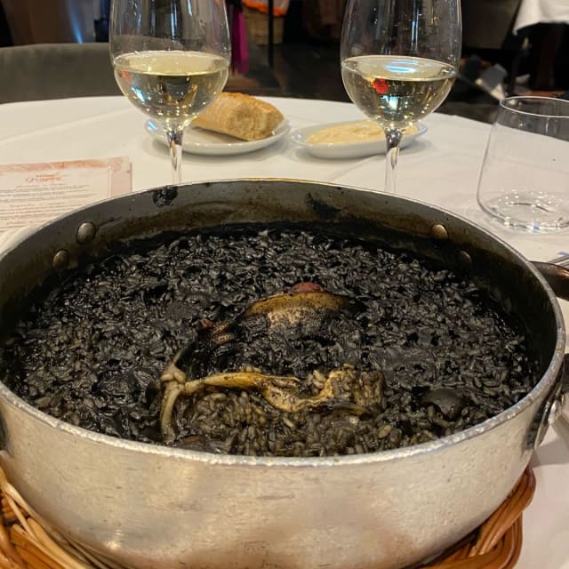 Arroz negro con sepia y su alioli - Balthazar, Barcelona