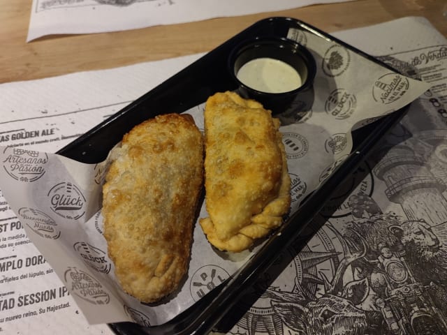 Empanadas fritas - Glück Cervecería, Madrid