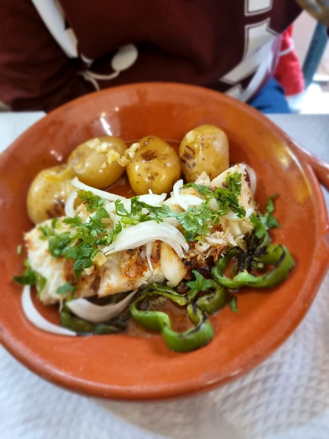 Bacalhau na brasa - O Regueirão de Alfama