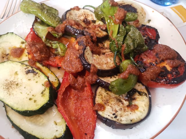 Parrillada de verduras con pesto - La Casona de San Martín