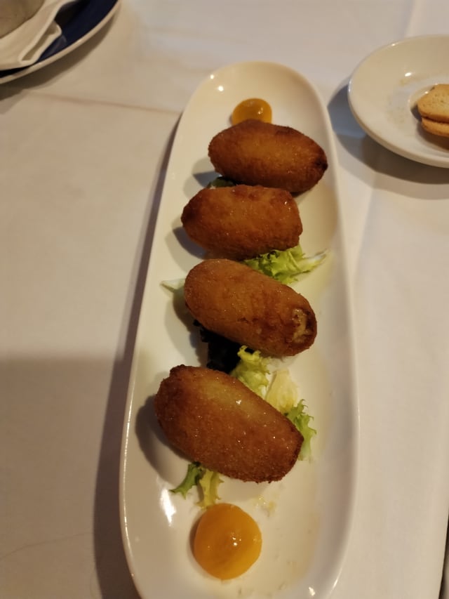 Croquetes de sèpia - Octopus Migdia, Girona