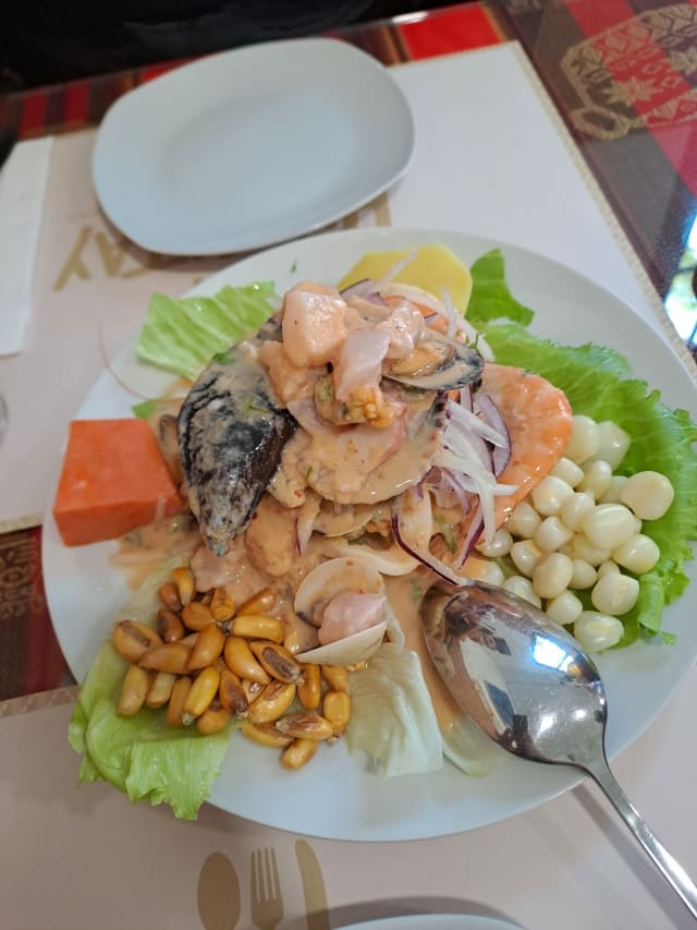 Ceviche mixto - Huacatay, Madrid