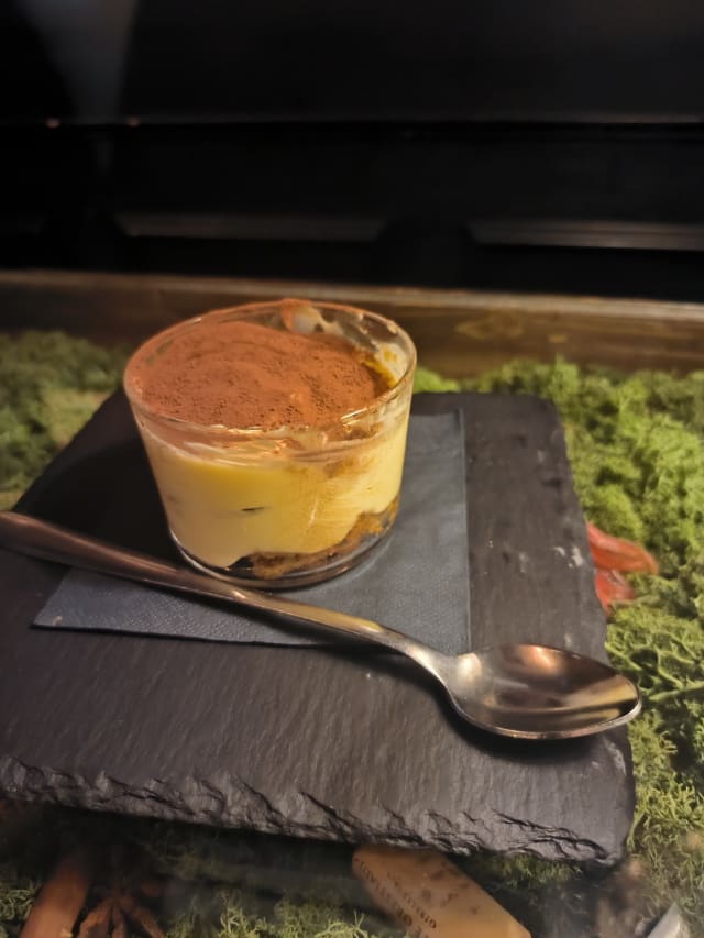 Tiramisu - Bancoventisei, Latina