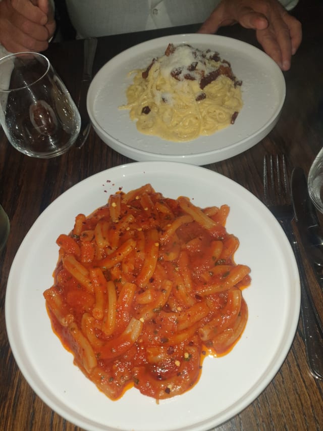 Pasta corta all`arrabbiata - Hosteria La Stazione, Rome