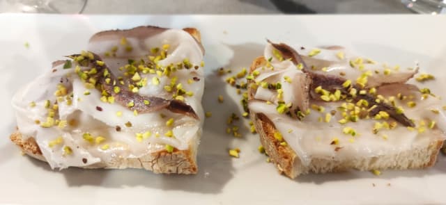 Crostone con lardo di colonnata IGP - Hostaria di Pantaneto 55 Siena