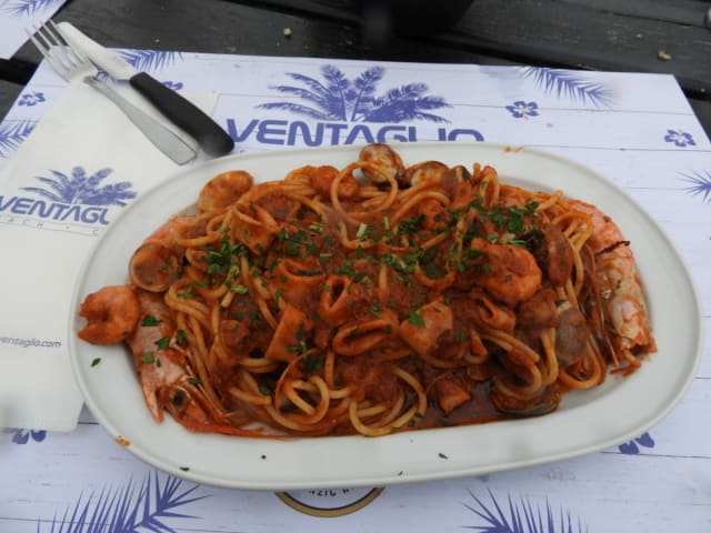 spaghetti allo scoglio - Bagno Ventaglio