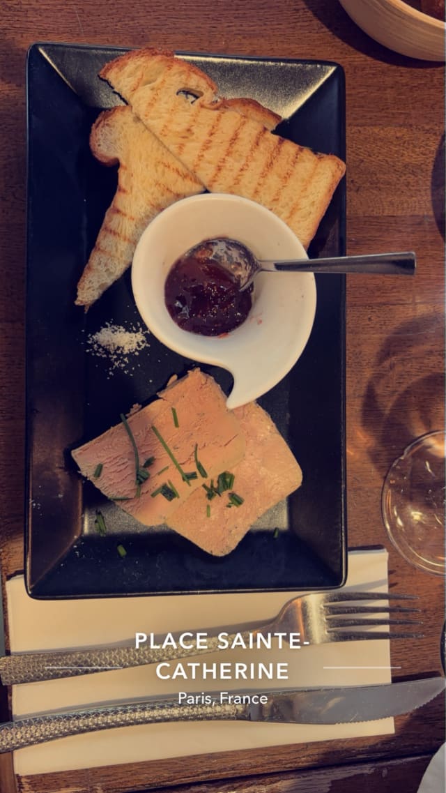Foie gras de canard, pain brioché, chutney de figues - Le Bar de Jarente, Paris