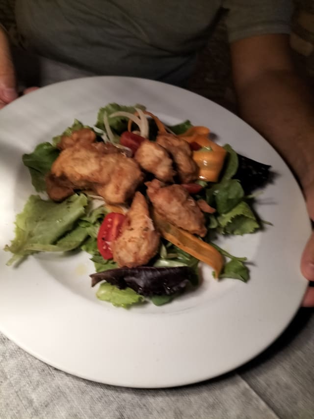 Coniglio fritto su misticanza  - Agriturismo Armea, Desenzano Del Garda