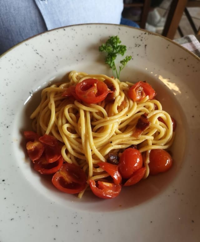 Spaghetti Chitarra Guancialetto - Ristorantino, L'Aquila