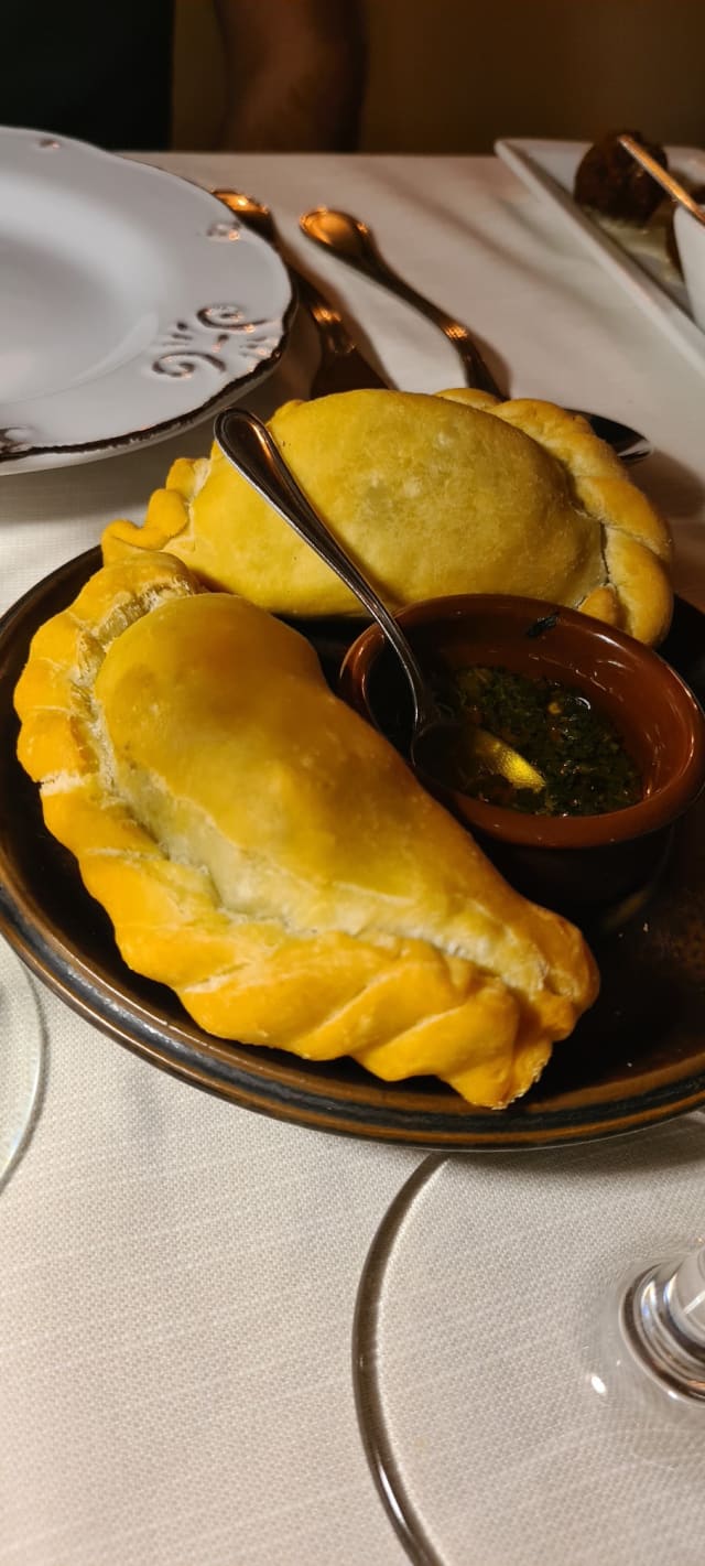 Empanadas Della Casa (2pz) - Cafè Corrientes, Rome