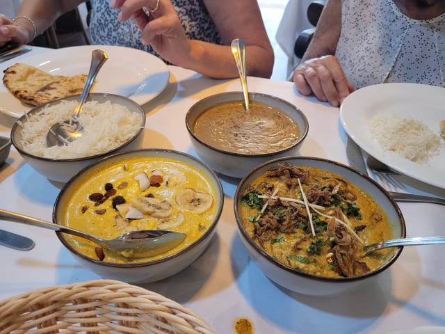 Navaratan korma - Atithi Restaurante Indio, Barcelona