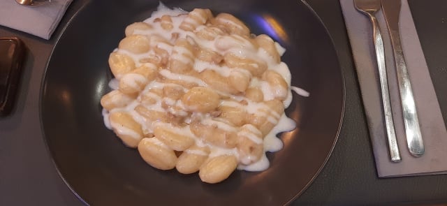 Gli gnocchi di patate - Addòre Ristorante, Naples