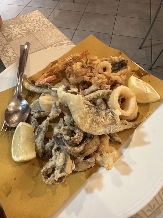 Frittura di baccalà, calamari, gamberi - Dai Borboni, Turin