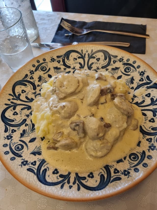 Boudin Blanc de Rethel sauce Moutarde de Reims, purée gourmande - Aux Bons Amis