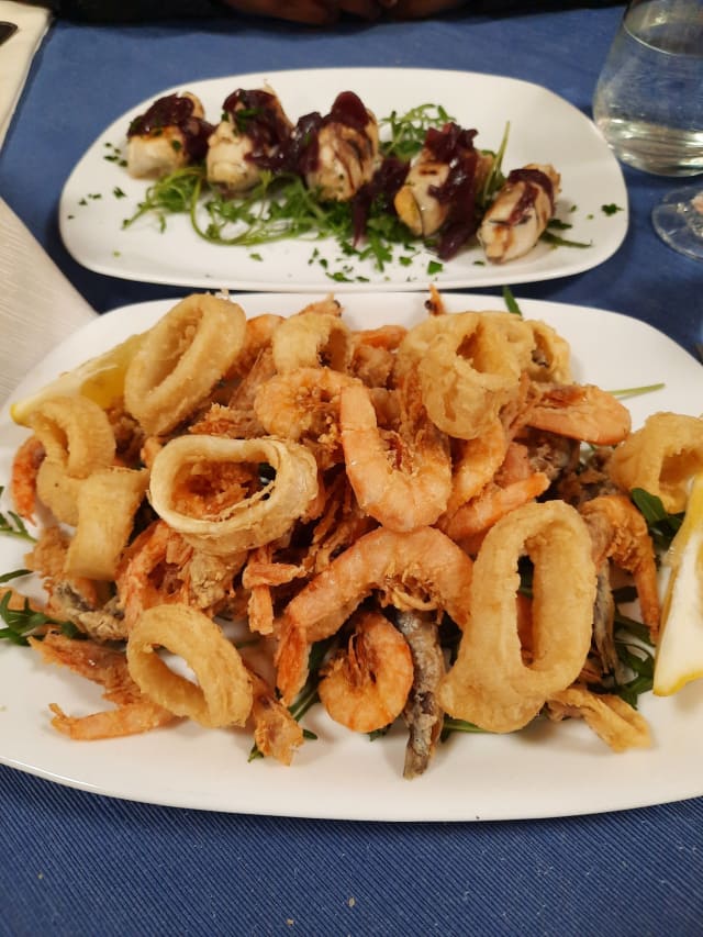 FRITTURA DI CALMARI E GAMBERI - Dal Pres Ristorante