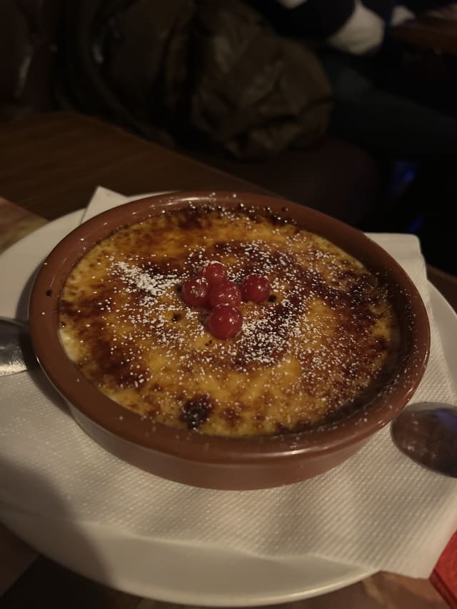 Crème brûlée - Le Bistro Porte de Hal, Brussels