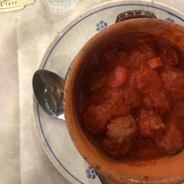 Polpette Pugliesi al sugo - Clover #eatdrinkenjoy, Ostuni