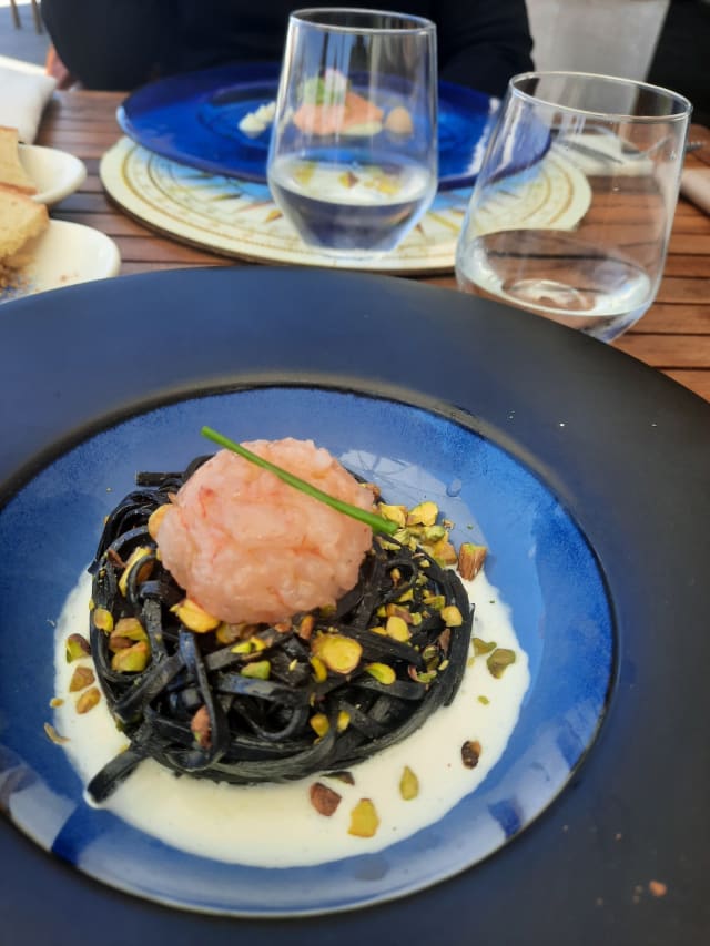 Tagliolino nero con gambero rosso * - La Persiana