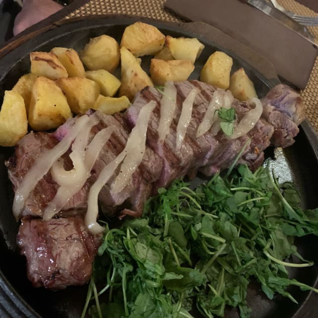 Tagliata al lardo di colonnata - Amici della Locanda