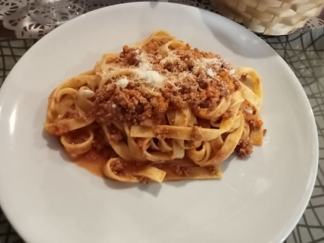 Tagliatelle al ragù di chianina  - Ristorante Continental, Perugia