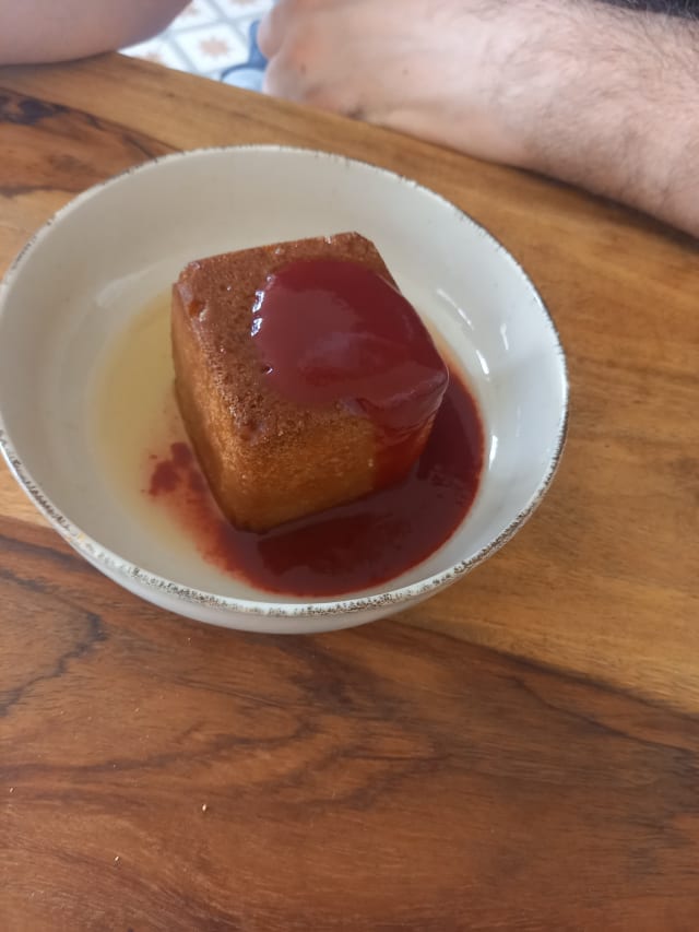 Baba Au Rhum & Fruits Rouges - La Petite Bohème, Paris