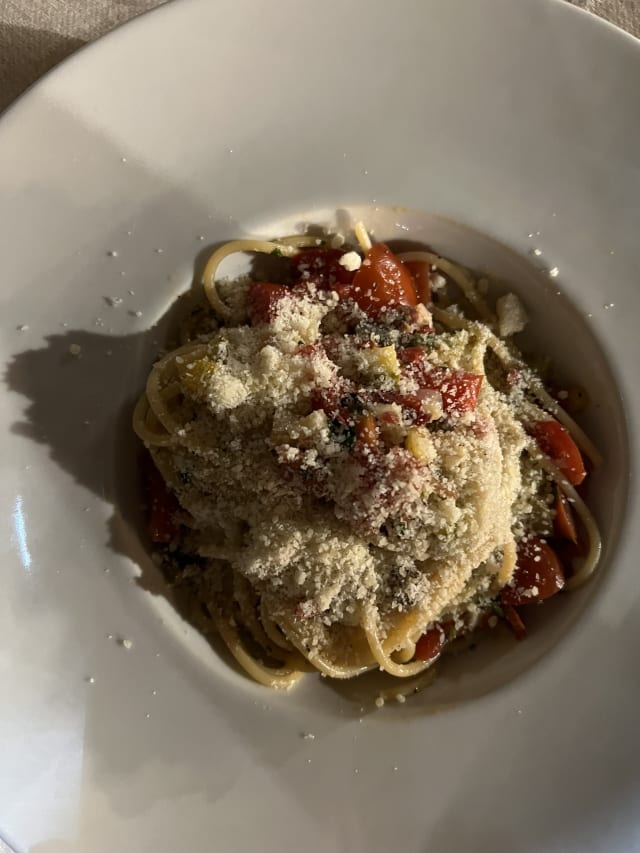 Spaghetti con verdure dal nostro orto e guanciale croccante - Ristorante Buranco Agriturismo