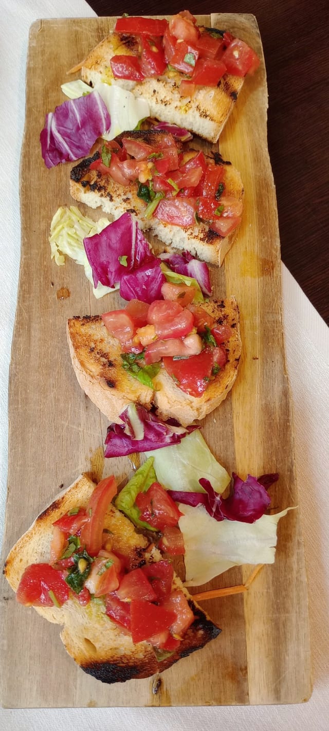 Bruschetta al pomodoro - Cacio & Pepe - Via Nazionale, Florence