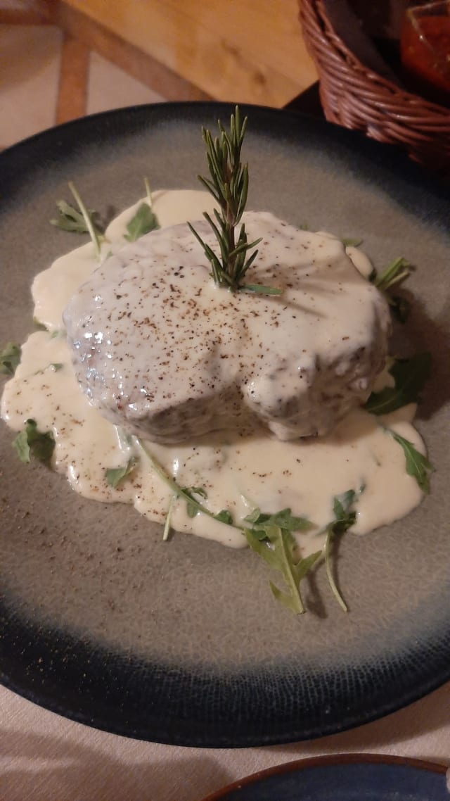 Filetto alla Griglia con Pecorino - Cacio & Pepe - Via Nazionale, Florence