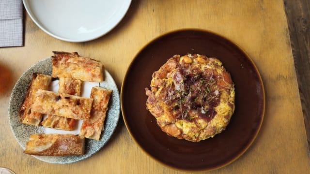 Tortilla al momento de boniato y jamón ibérico - Viterra 