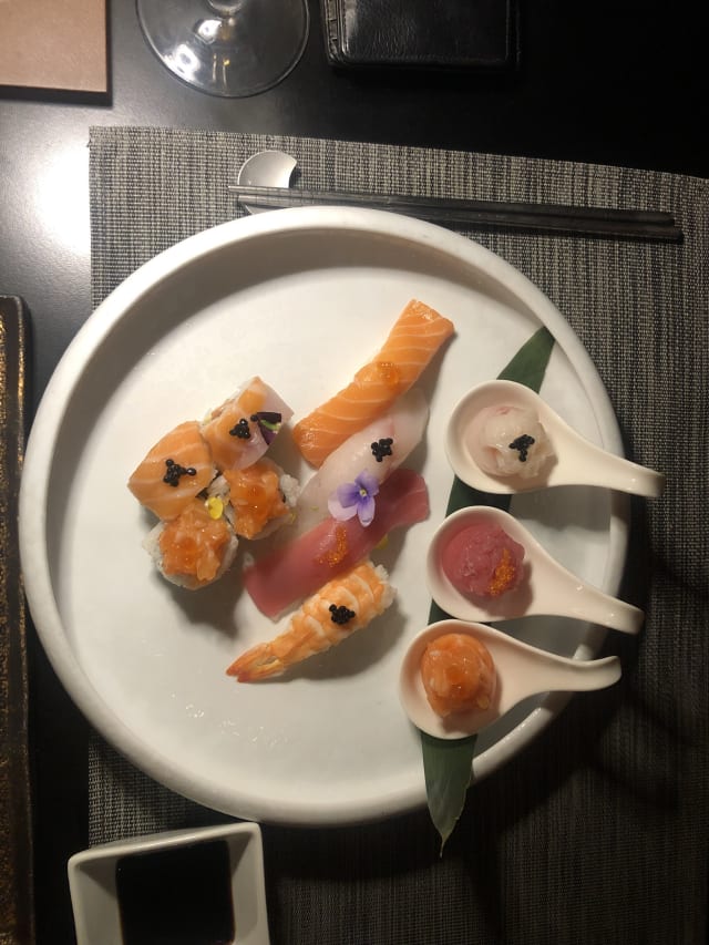 Selezione di sushi & gunkan - I-Sushi Verona, Verona