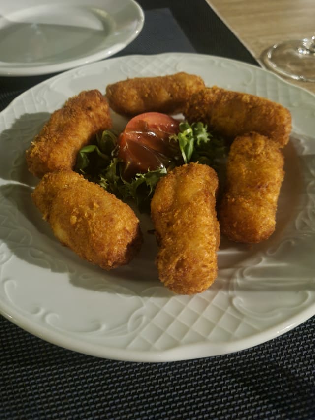 Croquetas de La Abuela de Jamón Ibérico - Casa Heliberto, Madrid