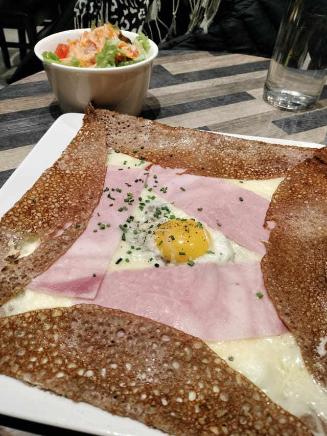 Galette Complète - Le Petit Roméo, Paris