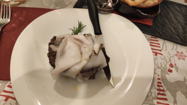 Filetto di Manzo al Lardo di Cinta Senese - Al Fierale ToscanaGrill