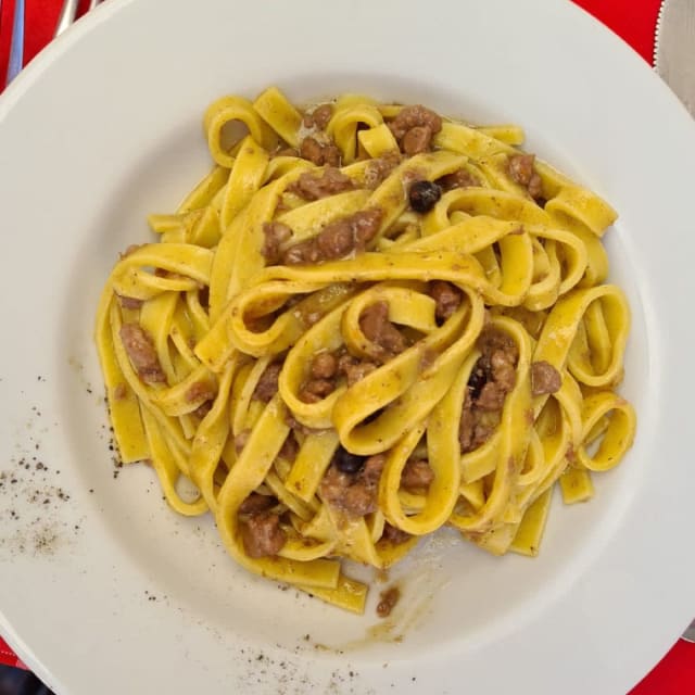 Tagliatelle al cinghiale - Hostaria della Rosa