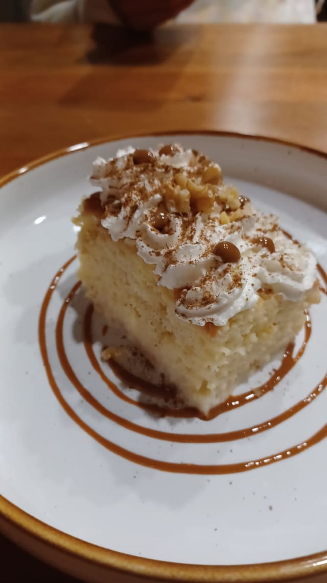 Tarta Tres Leches - Moshio Sushi