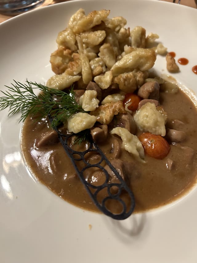 Rognons de veau à la crème, spaetzles maison - Au Boeuf