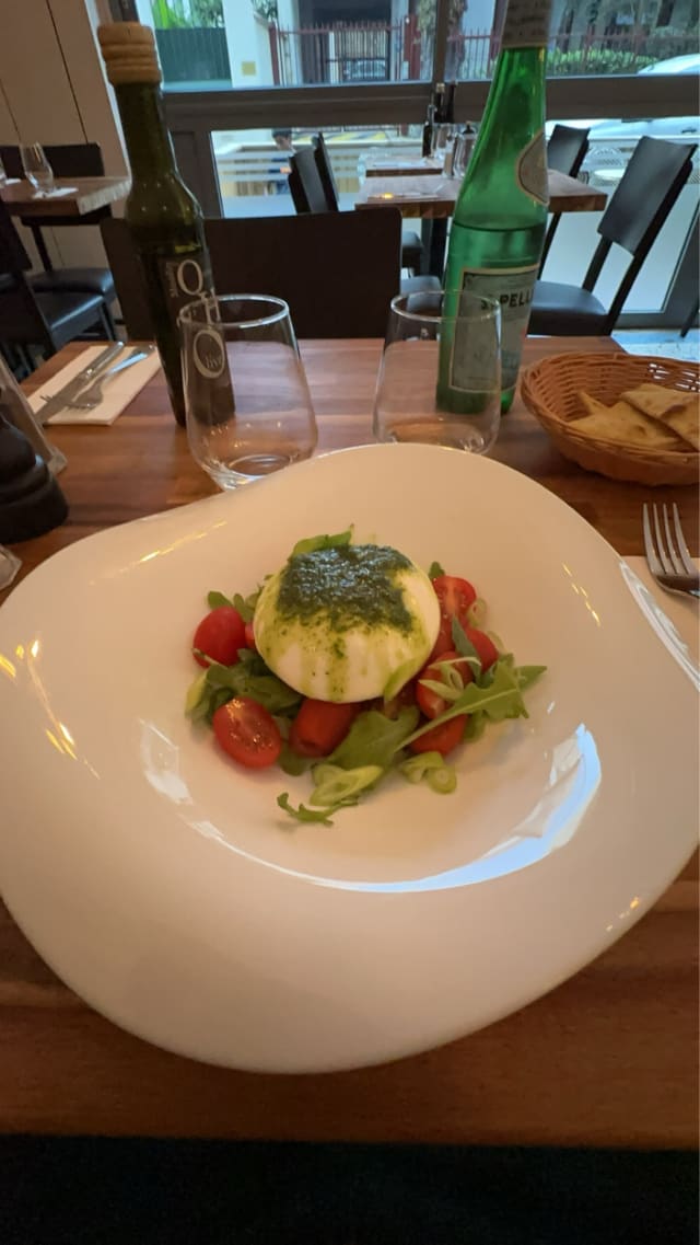 Burrata pugliese - L'Elena, Asnières-sur-Seine