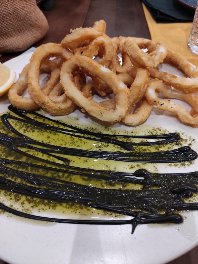 Calamares rebozados - Okapi Gastrobar