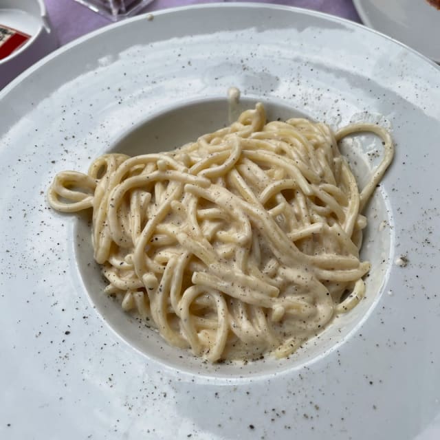 Pici Cacio e Pepe - Trattoria Pizzeria Toscana