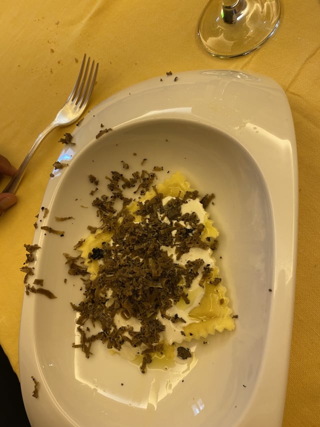 Ovetto fritto in fonduta porcini e tartufo nero - Da Checco Al Calice d'Oro