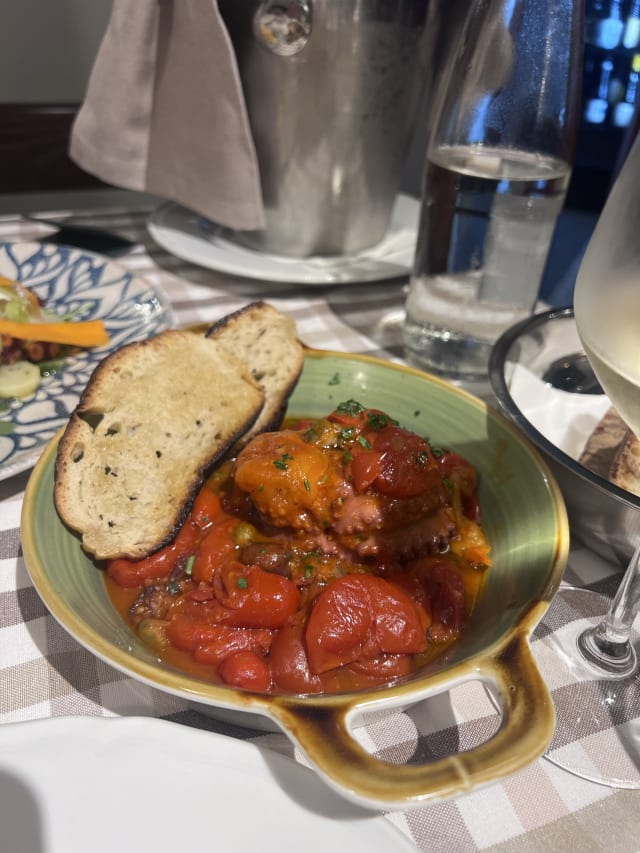 polipetti in cascola - Brigida Cucina Napoletana, Naples