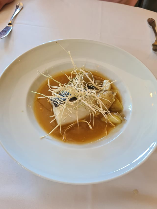 Bacalao con guiso de sus callos - El Cardenal - Hacienda del Cardenal, Toledo