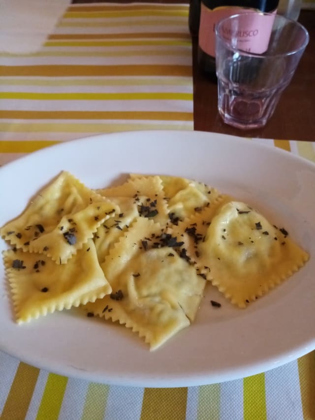 Tortelli d'erbetta - L'Osteria Del Ponte