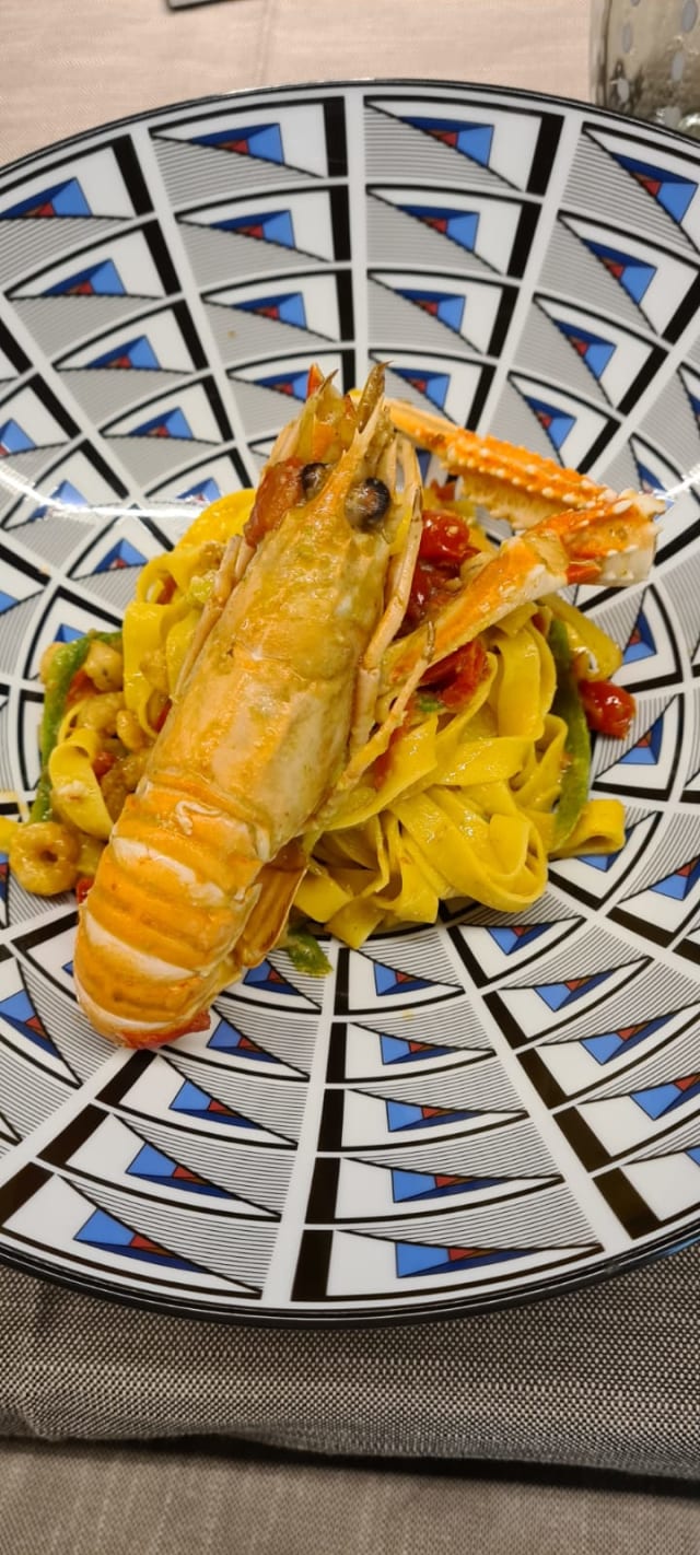 Tagliatelle con scampi - La Granda in  Riviera