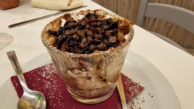 Tiramisu - Osteria Numero 5, Naples