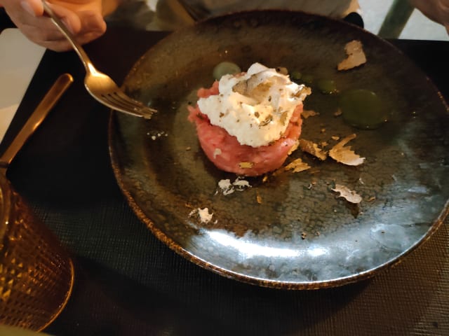 Tartare con crema di bufala e tartufo nero - Duomo Bistrot "le vie del sale", Turin